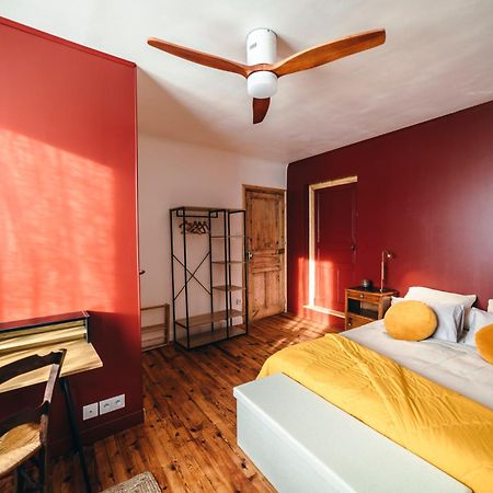 Appartement Cosy Au Coeur Du Village - Le Segala Montbazens Exterior foto
