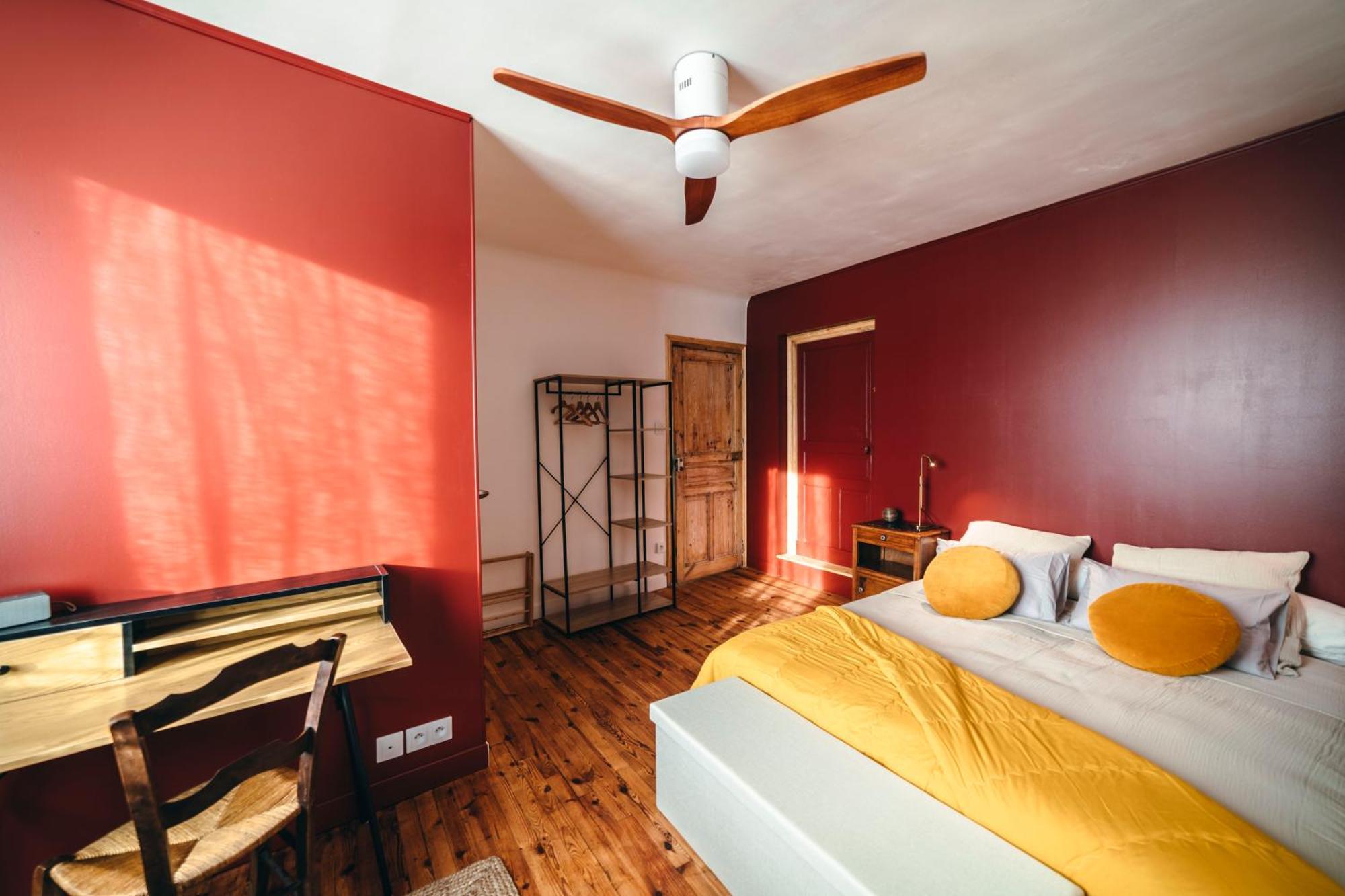Appartement Cosy Au Coeur Du Village - Le Segala Montbazens Exterior foto